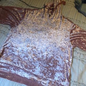 Pink crushed velvet large women’short sleeve hood